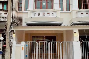 2 Bedroom Townhouse for sale in Krathum Lom, Nakhon Pathom
