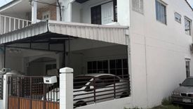 2 Bedroom Townhouse for sale in Khlong Chan, Bangkok
