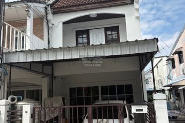 2 Bedroom Townhouse for sale in Khlong Chan, Bangkok