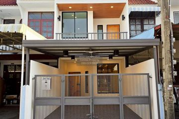 2 Bedroom Townhouse for sale in Sanam Bin, Bangkok