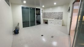 3 Bedroom Townhouse for sale in Ram Inthra, Bangkok