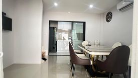 4 Bedroom Townhouse for sale in Khlong Song Ton Nun, Bangkok