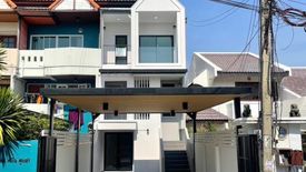 4 Bedroom Townhouse for sale in Tha Sai, Nonthaburi near MRT Samakkhi