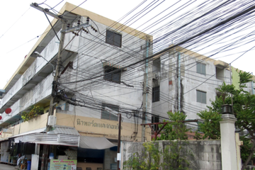 1 Bedroom Condo for sale in Khlong Thanon, Bangkok near BTS Saphan Mai