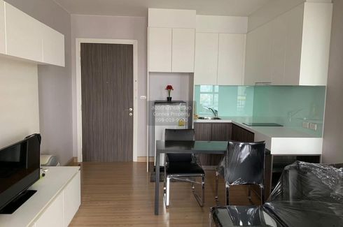 1 Bedroom Condo for rent in Urbano Absolute Sathon - Taksin, Khlong Ton Sai, Bangkok near BTS Krung Thon Buri