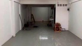 2 Bedroom Commercial for rent in Hua Mak, Bangkok near MRT Si Kritha