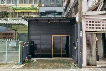 5 Bedroom Townhouse for rent in Silom, Bangkok near BTS Chong Nonsi