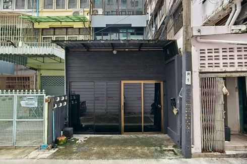 5 Bedroom Townhouse for rent in Silom, Bangkok near BTS Chong Nonsi