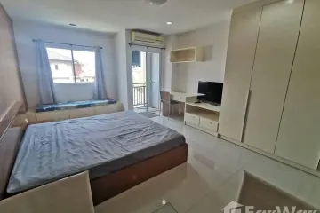 1 Bedroom Condo for rent in Metha Place @ Ratchada, Sam Sen Nok, Bangkok near MRT Huai Khwang
