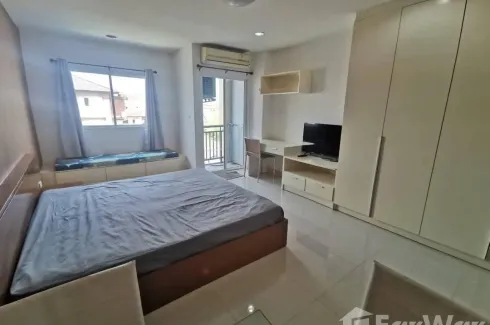 1 Bedroom Condo for rent in Metha Place @ Ratchada, Sam Sen Nok, Bangkok near MRT Huai Khwang