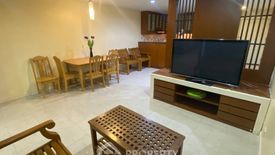 1 Bedroom Condo for sale in Silom, Bangkok near BTS Saphan Taksin