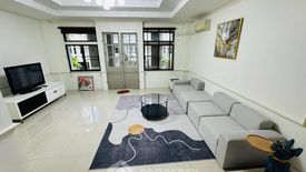 4 Bedroom Townhouse for rent in Moo Baan Chicha Castle, Khlong Toei Nuea, Bangkok near MRT Phetchaburi