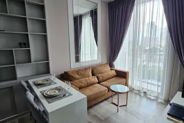 1 Bedroom Condo for rent in Edge Sukhumvit 23, Khlong Toei Nuea, Bangkok near BTS Asoke