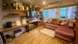 5 Bedroom Townhouse for rent in Tha Kham, Bangkok