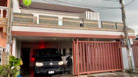 5 Bedroom Townhouse for rent in Tha Kham, Bangkok