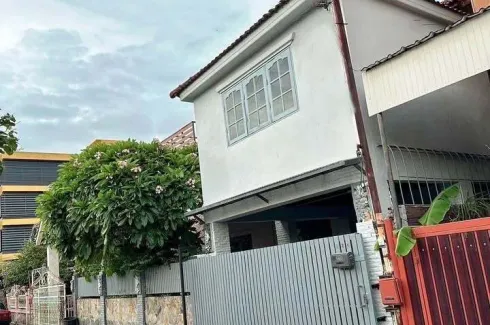 5 Bedroom House for rent in Wang Thonglang, Bangkok near MRT Lat Phrao 71