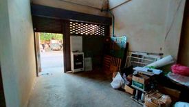 3 Bedroom Commercial for sale in Dokmai, Bangkok