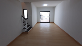 2 Bedroom Townhouse for sale in Khlong Nueng, Pathum Thani