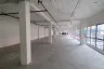 Commercial for rent in BB Building, Khlong Toei Nuea, Bangkok near MRT Phetchaburi