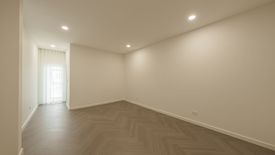 3 Bedroom Townhouse for sale in Khlongtan Nivet, Khlong Tan Nuea, Bangkok near Airport Rail Link Ramkhamhaeng