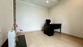 2 Bedroom Condo for rent in Supalai Riva Grande, Chong Nonsi, Bangkok