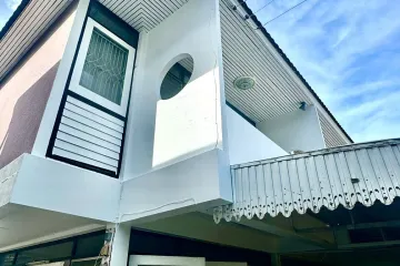 8 Bedroom House for sale in Suan Son Ramkhamhaeng 60, Hua Mak, Bangkok near MRT Lam Sali