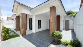 3 Bedroom House for sale in Phuket Villa California, Wichit, Phuket