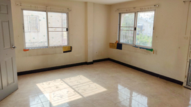 3 Bedroom House for sale in Samae Dam, Bangkok