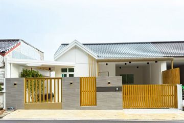 3 Bedroom Townhouse for sale in Sri Suchart Grand View 2, Ko Kaeo, Phuket