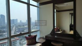 2 Bedroom Condo for rent in Baan Sathorn Chaopraya, Khlong Ton Sai, Bangkok near BTS Krung Thon Buri