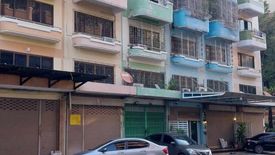 3 Bedroom Commercial for rent in Mahatun Plaza, Bang Pakok, Bangkok near BTS Ploen Chit