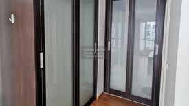 1 Bedroom Condo for rent in Hive Taksin, Khlong Ton Sai, Bangkok near BTS Wongwian Yai