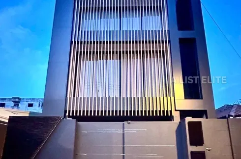 6 Bedroom House for sale in Nong Prue, Chonburi