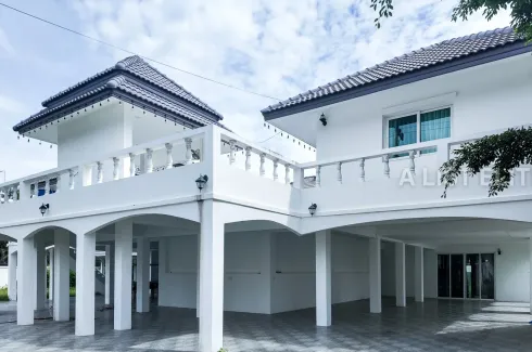9 Bedroom House for sale in Nong Prue, Chonburi