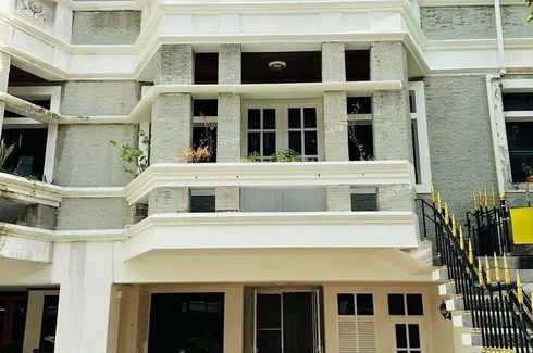 4 Bedroom Townhouse for rent in Khlong Toei, Bangkok
