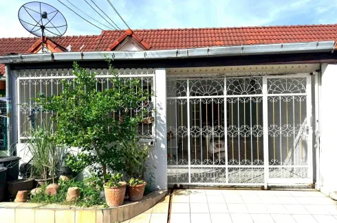 2 Bedroom Townhouse for sale in Nong Prue, Chonburi