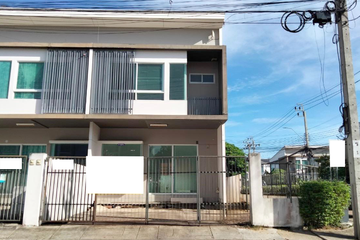 3 Bedroom Townhouse for sale in Nai Khlong Bang Pla Kot, Samut Prakan