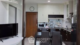 2 Bedroom Condo for rent in Sathorn House, Silom, Bangkok near BTS Surasak