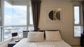 2 Bedroom Condo for rent in XT Huaikhwang, Din Daeng, Bangkok near MRT Huai Khwang