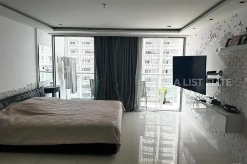 1 Bedroom Condo for sale in Wong Amat Tower, Na Kluea, Chonburi