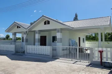 3 Bedroom House for rent in Leo Resort, Sam Phraya, Phetchaburi