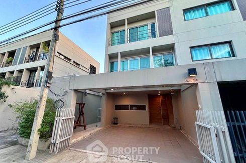 3 Bedroom Townhouse for rent in Noble Cube, Suan Luang, Bangkok near Airport Rail Link Ramkhamhaeng