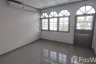 2 Bedroom Townhouse for rent in Wong Sawang, Bangkok near MRT Wong Sawang