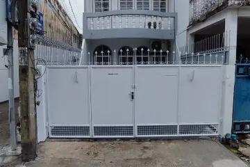 2 Bedroom Townhouse for rent in Wong Sawang, Bangkok near MRT Wong Sawang