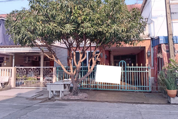 2 Bedroom Townhouse for sale in Prachathipat, Pathum Thani