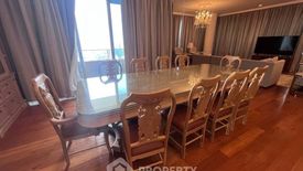 4 Bedroom Condo for rent in 185 Rajadamri, Lumpini, Bangkok near BTS Ratchadamri