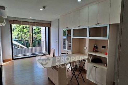 2 Bedroom Condo for sale in FYNN Aree, Phaya Thai, Bangkok near BTS Ari