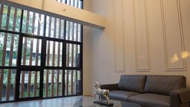 3 Bedroom Townhouse for rent in Khlong Tan Nuea, Bangkok