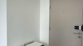 1 Bedroom Condo for sale in Ideo Mobi Sathorn, Bang Lamphu Lang, Bangkok near BTS Krung Thon Buri