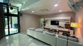 4 Bedroom House for rent in Mantana Srinakarin - Rama9, Hua Mak, Bangkok near Airport Rail Link Hua Mak